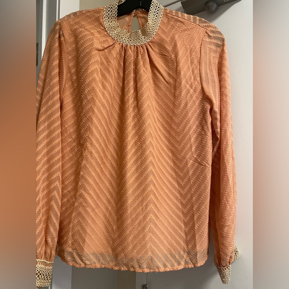 Long Sleeve Textured Chevron Top - Peach